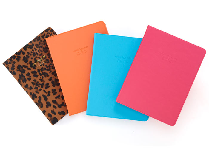 momAgenda desktop planners