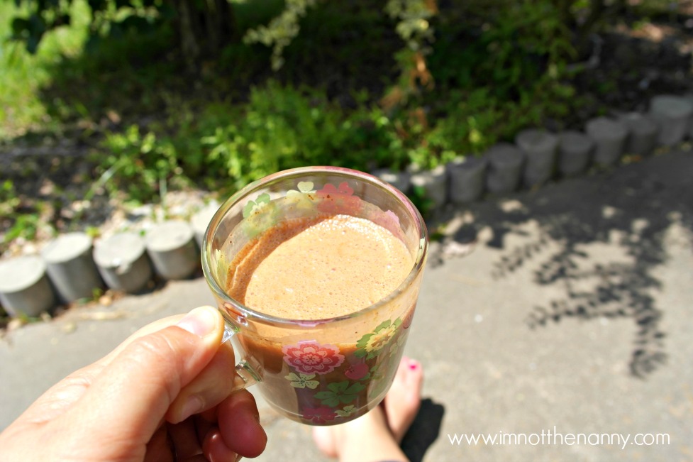 Drinking Cafe Au Lait Kefir Smoothie Outside-I'm Not the Nanny #KefirCreations #shop