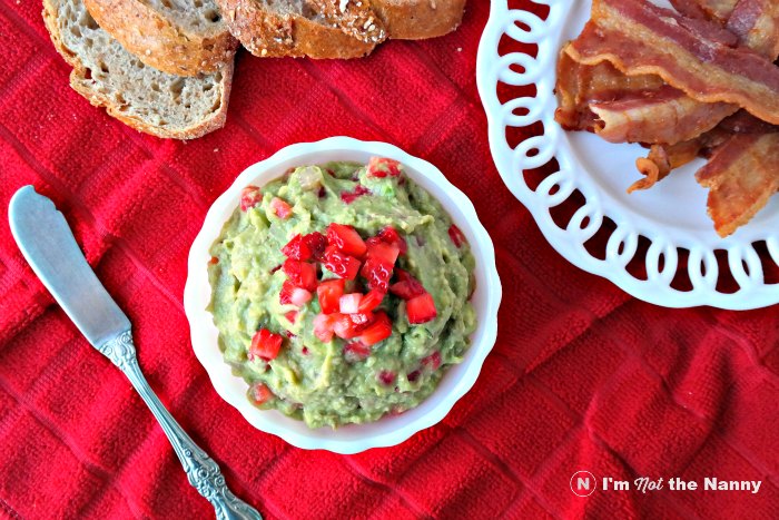 Strawberry Guacamole Bacon Toast is a breakfast worth waking up for. Grab the recipe at I'm Not the Nanny. #FLStrawberry #SundaySupper [AD]
