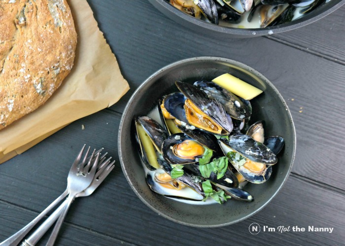 Coconut Lemongrass Mussels with Basil Bread